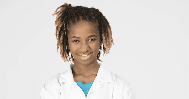   Quem é Alena Analeigh Wicker? Prodigy, 13, se torna o estudante negro mais jovem a entrar na faculdade de medicina
