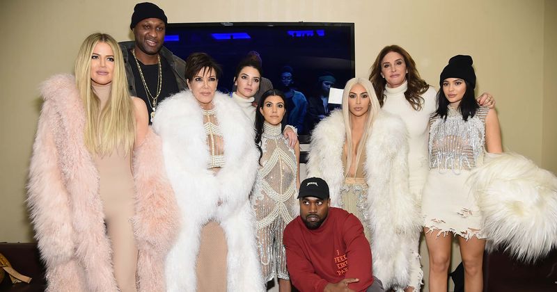 Kiek Kardashians uždirbo iš „KUWTK“? Žvilgsnis į jų didžiulius atlyginimus, nes serija baigiasi 2021 m