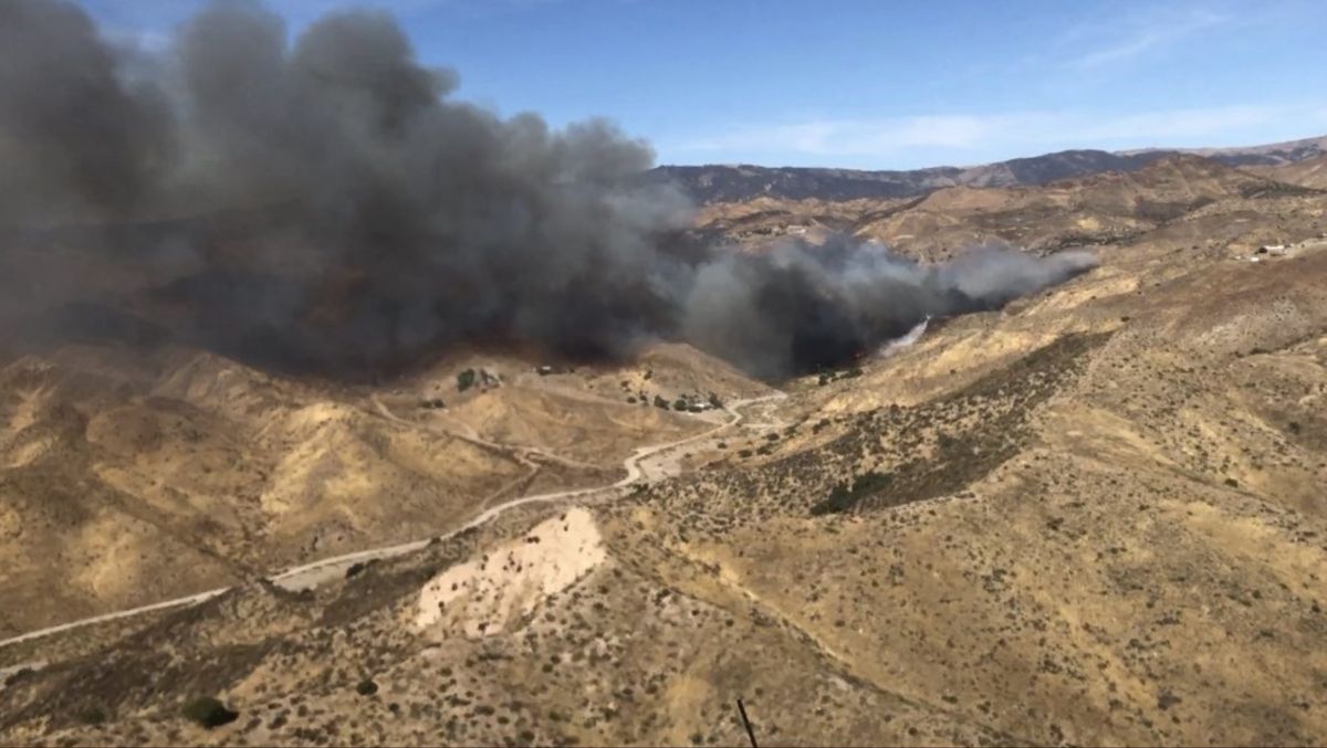 Označite požar u državi Canyon: Video zapisi, karte i evakuacije za Agua Dulce Blaze