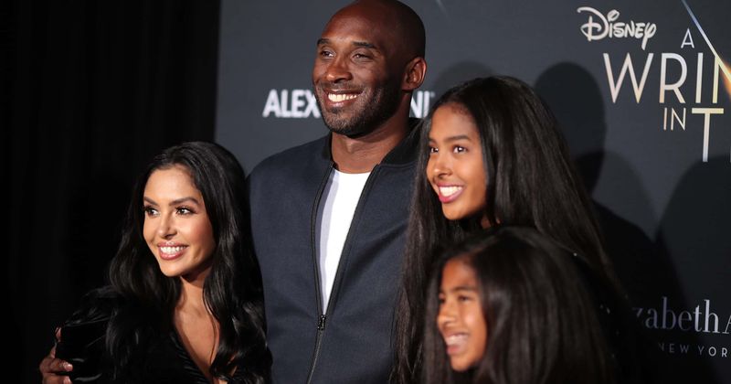 Kobe Bryant parou de dar dinheiro às suas duas irmãs porque achava que isso as estava 'segurando'