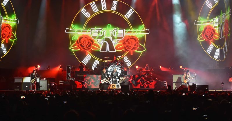 Nach dem Motley Crue-Biopic sagt Slash, dass ein Film über Guns N 'Roses' nicht einmal möglich erscheint.