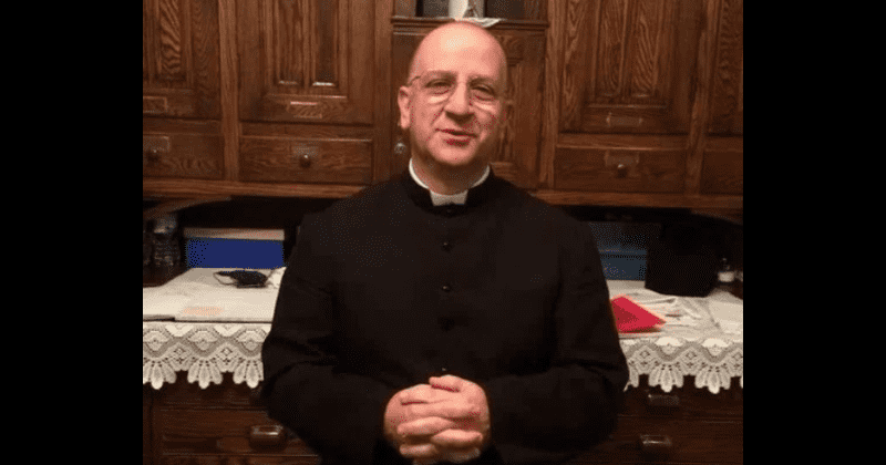 Kes on Fr Chad Ripperger? Eksortsistlik pastor ütleb, et Dems on sees